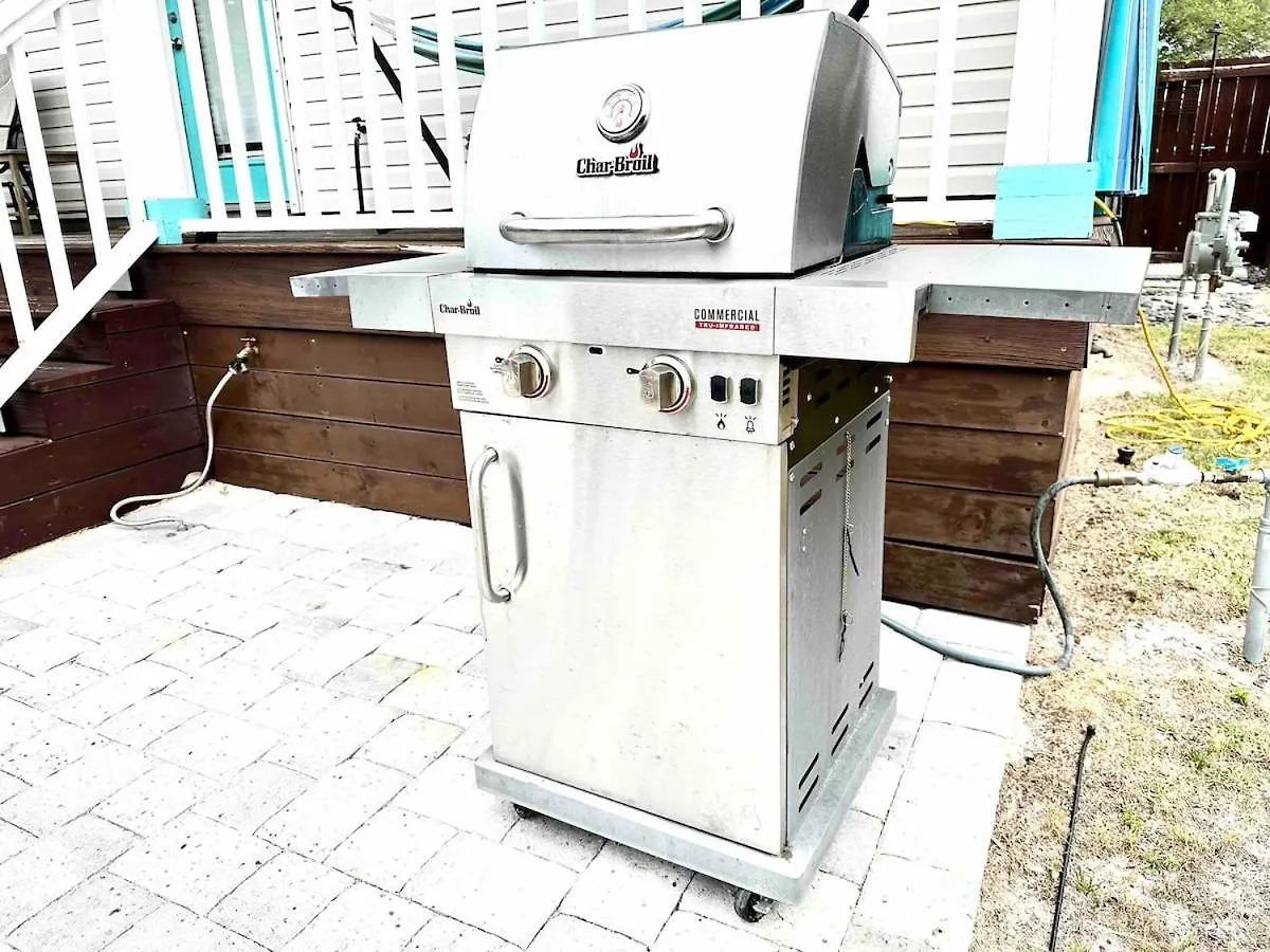 Sunsail Cottage Pool Heat & Golf Cart Deals دستين الولايات المتحدة الأمريكية