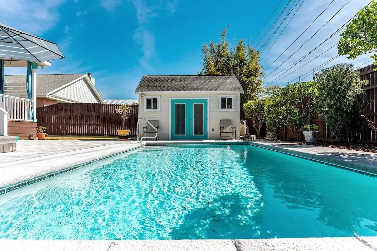 Sunsail Cottage Pool Heat & Golf Cart Deals دستين 0*,