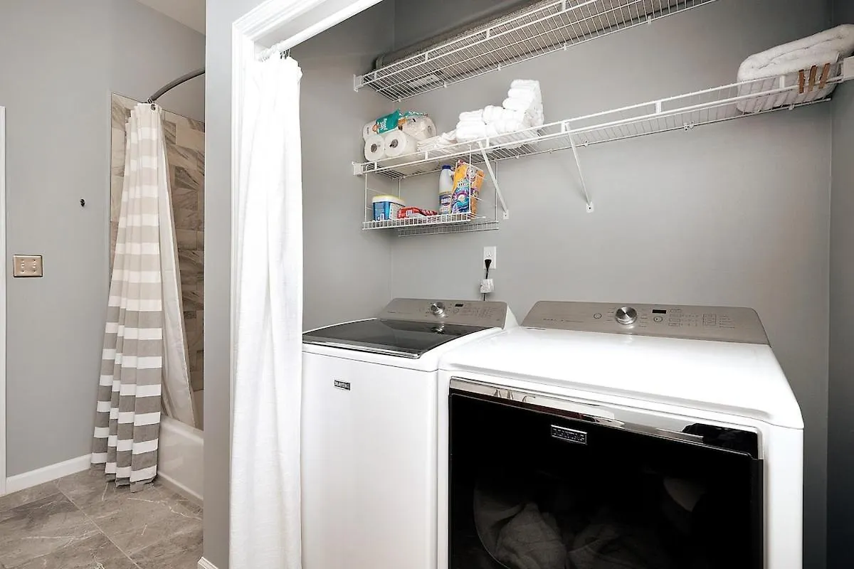 Sunsail Cottage Pool Heat & Golf Cart Deals دستين